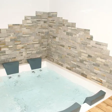 Modern With Pool Jacuzzi And Sauna In Top Location With Stunning View